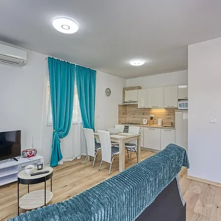 Porec-jug Apartman *